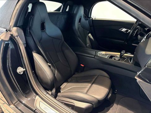 Used 2022 BMW Z4 sDrive30i w/ M Sport Package RWD image 22