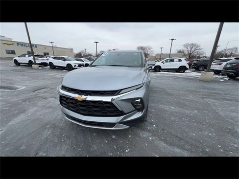 Certified 2024 Chevrolet Blazer LT image 3