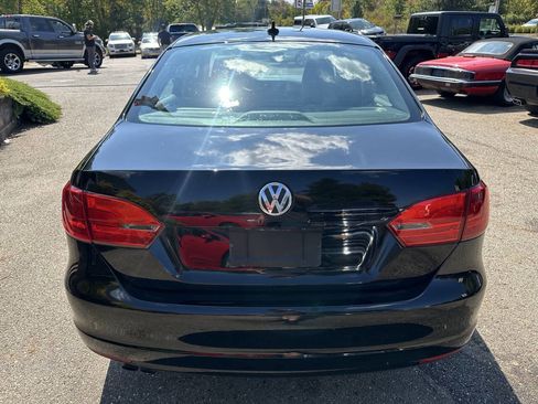 Used 2013 Volkswagen Jetta SE image 5