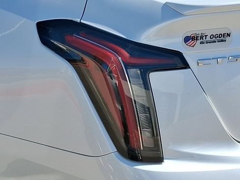 Used 2022 Cadillac CT5 Sport w/ Technology Package image 7