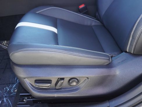 Used 2025 Toyota Camry SE FWD image 12