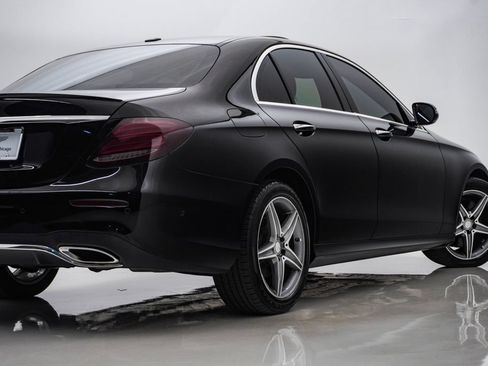Used 2017 Mercedes-Benz E 300 image 10