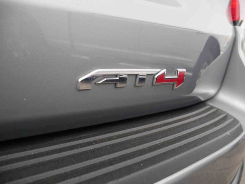 Used 2024 GMC Yukon XL AT4 w/ Technology Package AWD/4WD image 10