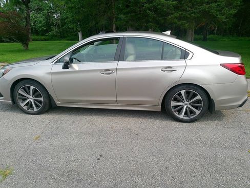 Used 2018 Subaru Legacy 2.5i Limited AWD/4WD image 9