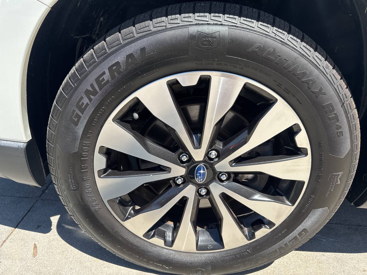 Used 2017 Subaru Outback 3.6R Limited AWD/4WD image 21