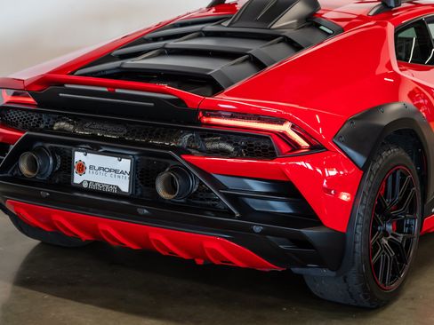 Used 2024 Lamborghini Huracan Sterrato AWD/4WD image 30