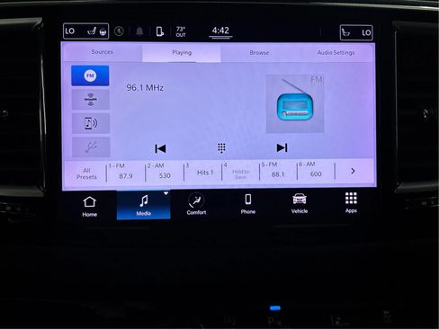 Used 2022 Chrysler Pacifica Touring-L FWD image 41