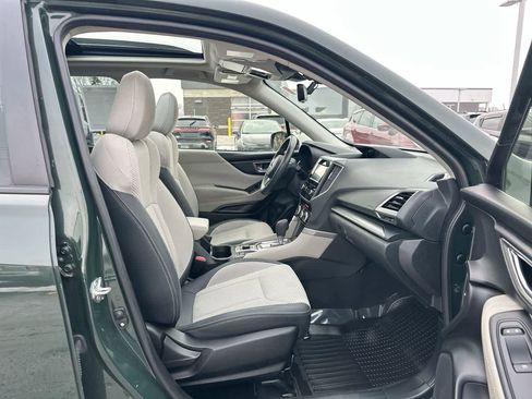 Certified 2023 Subaru Forester Premium image 27