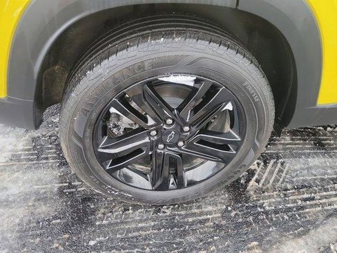 Used 2025 Chevrolet Trax ACTIV w/ Driver Confidence Package image 5