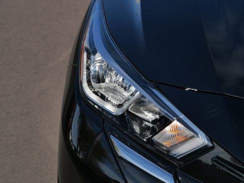 Used 2024 Nissan Versa S w/ Trunk Package image 16