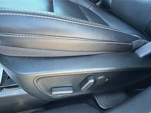 Used 2022 Ford Escape SEL image 8