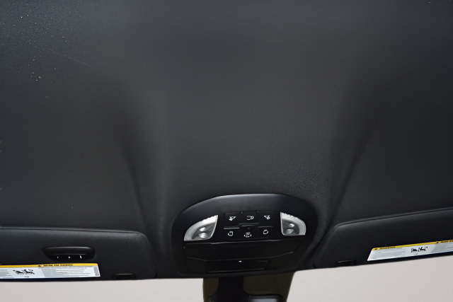 New 2026 Chrysler Pacifica Select AWD/4WD image 18