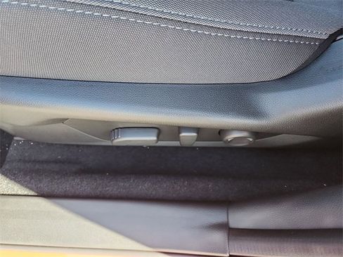 New 2025 Subaru Crosstrek 2.5i Premium image 12