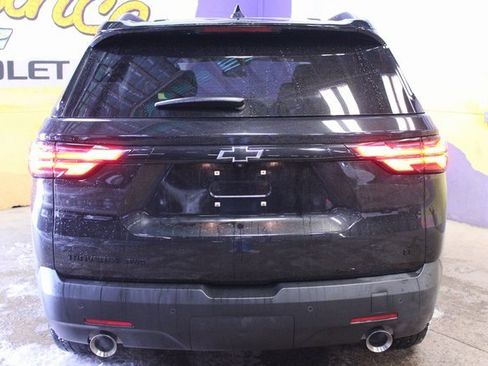 Used 2022 Chevrolet Traverse LT image 7