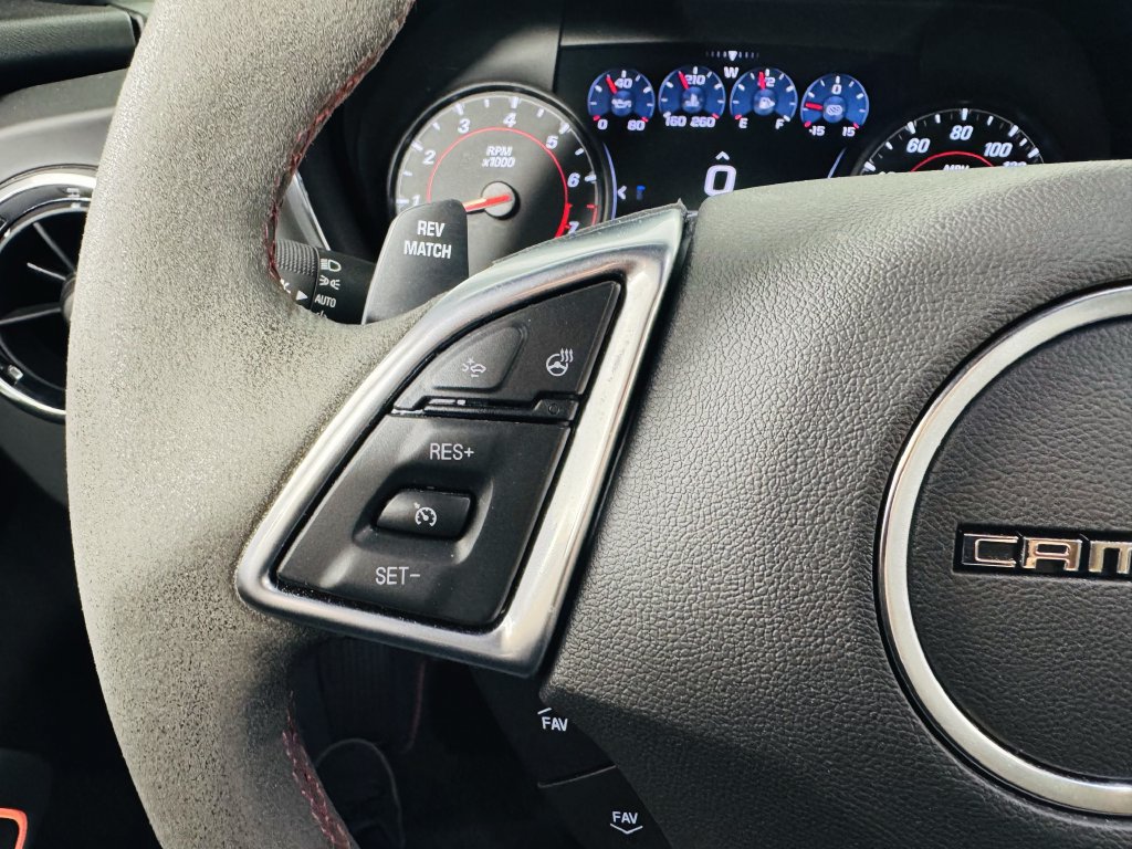 Used 2019 Chevrolet Camaro ZL1 w/ LPO, ZL1 Protection Package RWD image 14