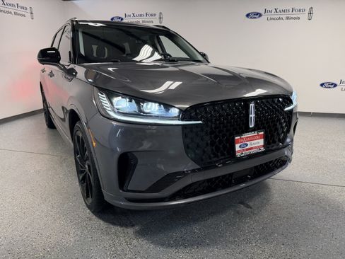 Used 2025 Lincoln Aviator Reserve w/ Equipment Group 201A image 38