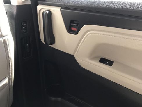 Used 2025 Honda Odyssey EX-L image 33