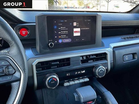 Used 2025 Toyota Tacoma TRD Off-Road image 7