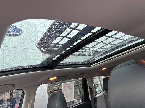 Used 2022 Subaru Ascent Onyx Edition image 19