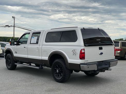 Used 2016 Ford F250 Lariat w/ Chrome Package AWD/4WD image 2