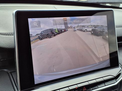 New 2026 Jeep Compass Latitude image 9