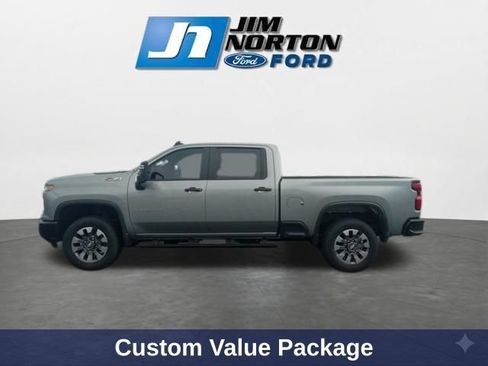 Used 2025 Chevrolet Silverado 2500 Custom w/ Custom Value Package AWD/4WD image 6