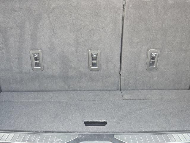 Used 2023 GMC Yukon Denali AWD/4WD image 34