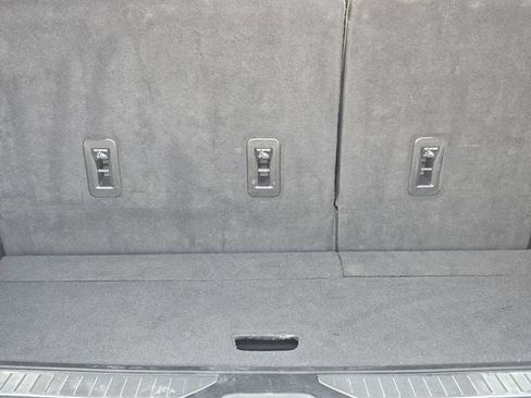 Used 2023 GMC Yukon Denali AWD/4WD image 34