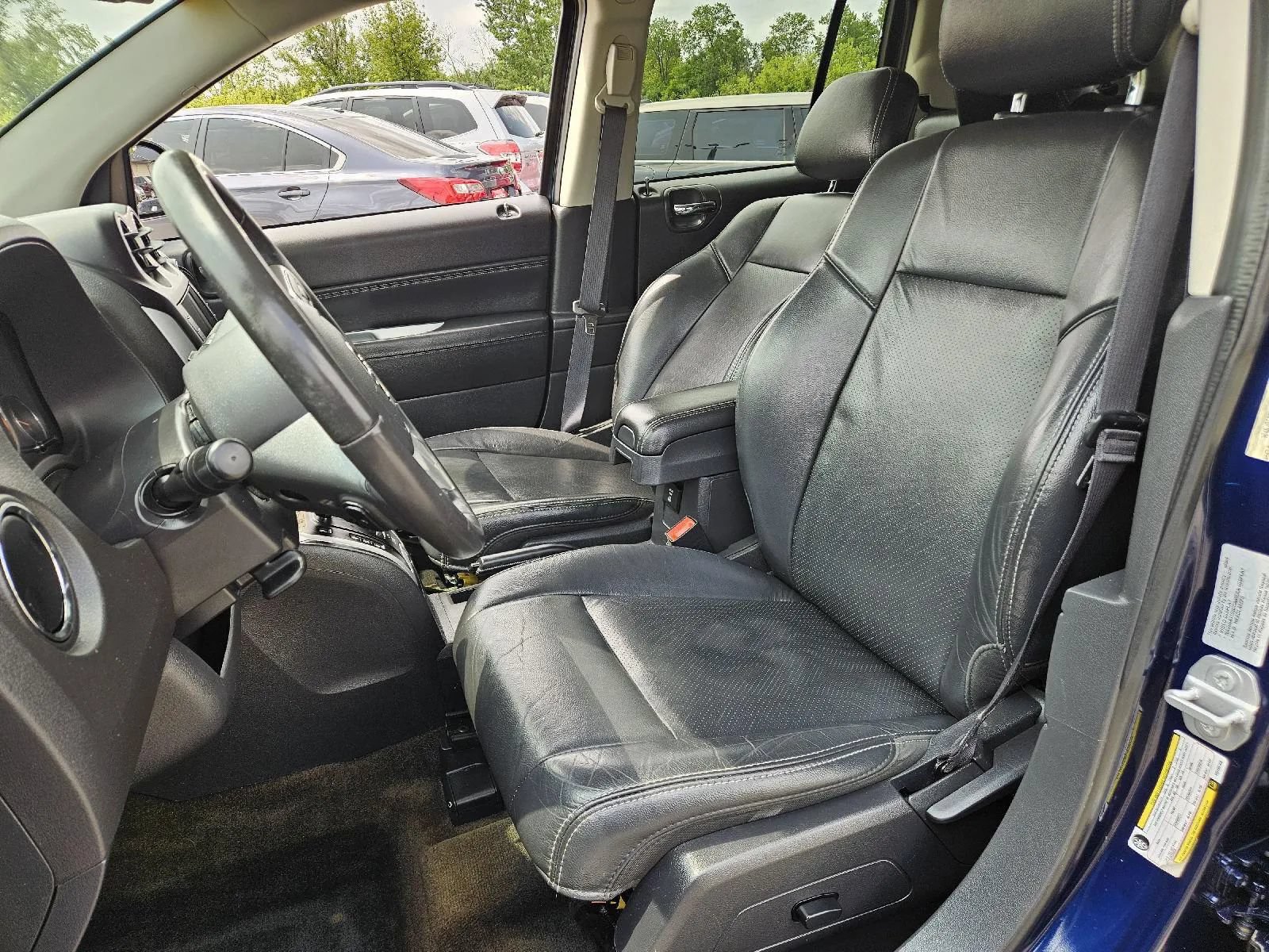 Used 2017 Jeep Compass High Altitude AWD/4WD image 12