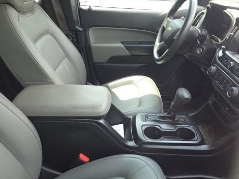 Used 2020 Chevrolet Colorado W/T RWD image 6