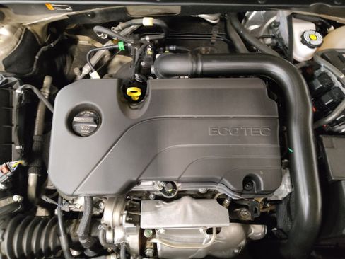 Used 2022 Chevrolet Malibu LT image 30