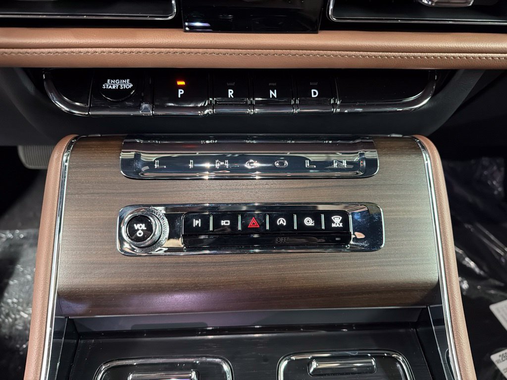 New 2027 Lincoln Aviator Reserve AWD/4WD image 14