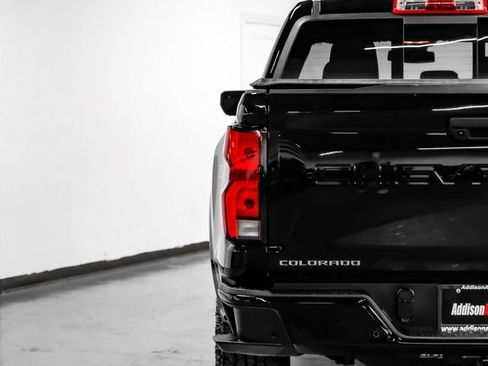 Used 2026 Chevrolet Colorado Z71 w/ Technology Package AWD/4WD image 43