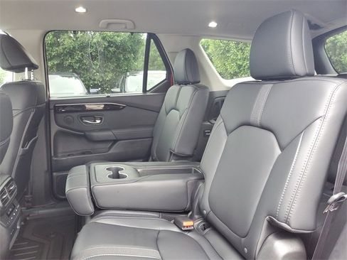New 2025 Honda Pilot EX-L image 9