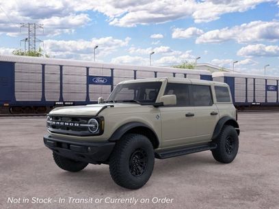 New 2026 Ford Bronco Outer Banks w/ Sasquatch Package