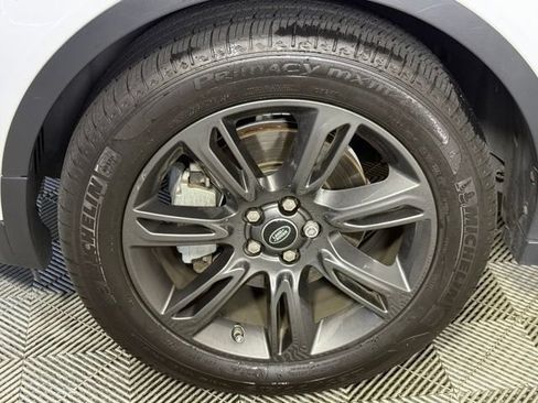 Used 2018 Land Rover Range Rover Evoque SE Premium AWD/4WD image 14