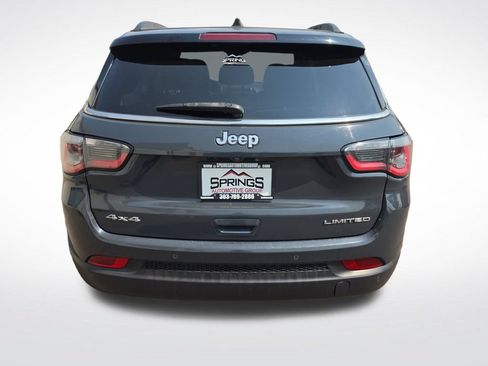 Used 2017 Jeep Compass Limited AWD/4WD image 4