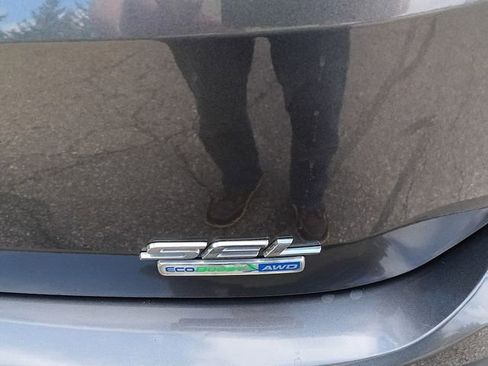Used 2016 Ford Edge SEL AWD/4WD image 3