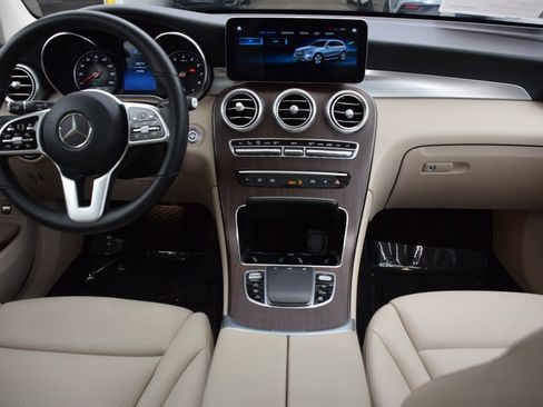 Certified 2022 Mercedes-Benz GLC 300 image 19