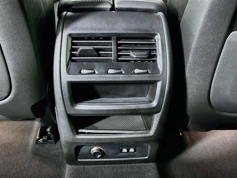 Used 2024 BMW X5 sDrive40i w/ M Sport Package RWD image 26