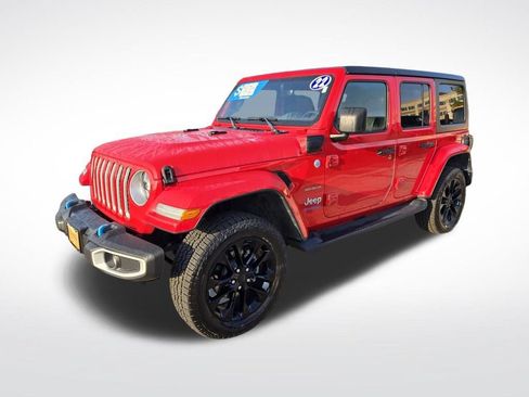 Used 2022 Jeep Wrangler Unlimited Sahara w/ Cold Weather Group AWD/4WD image 8