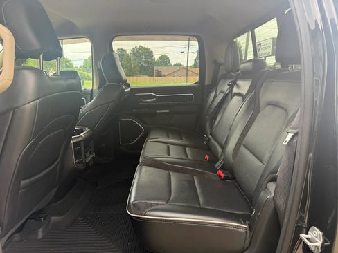 Used 2020 RAM 1500 Laramie AWD/4WD image 17