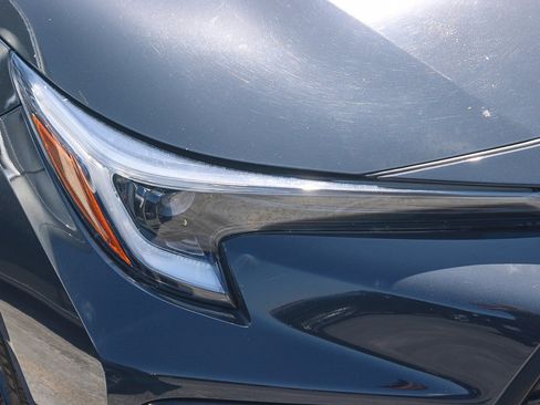 Used 2023 Toyota Corolla SE w/ SE Premium Package FWD image 2