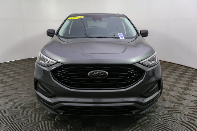 Used 2023 Ford Edge SE w/ Black Appearance Package AWD/4WD image 4