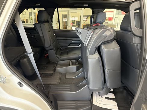 New 2026 Toyota Sequoia Platinum AWD/4WD image 38