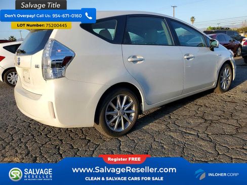 Used 2013 Toyota Prius V Five FWD image 4