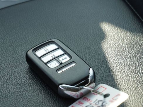 Used 2018 Honda Accord EX image 22