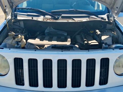 Used 2007 Jeep Patriot Limited w/ Driver Convenience Group image 7