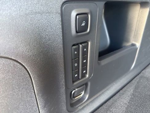 Used 2025 Ford Expedition Max Active AWD/4WD image 13