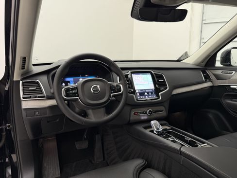 Certified 2023 Volvo XC90 B6 Ultimate w/ Protection Package Premier AWD/4WD image 23
